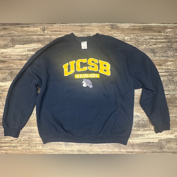Gildan Other - UC Santa Barbara Gauchos Crewneck - Gildan - Men’s XL - Navy Blue - GUC